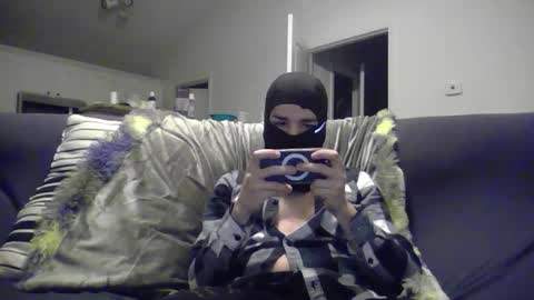 Snapshot of alex889215 chatting on February 22, 2025, 7:34 am alex online show from February 22, 2025, 7:34 am