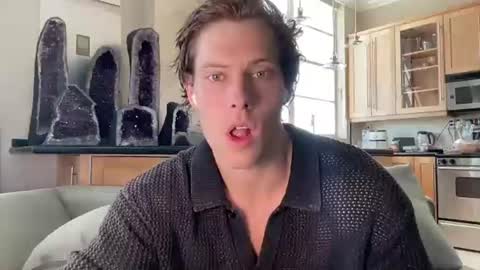 Alex Stone online show from August 8, 2026, 7:16 pm