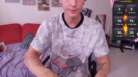 Alex WandHot online show from July 10, 2026, 7:45 am