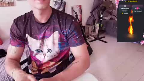 Alex WandHot online show from July 16, 2026, 6:52 am