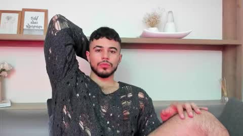 alex_wolf05 online show from March 12, 2026, 4:57 pm