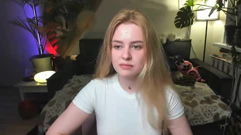 Snapshot of alexa_pirs chatting on May 16, 2026, 8:07 pm alexa_pirs online show from May 16, 2026, 8:07 pm