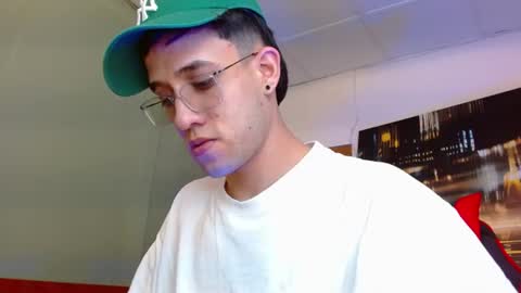 alexgiraldo__ online show from June 20, 2026, 1:09 am