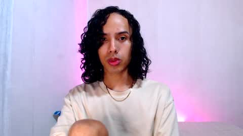 Alexis online show from June 25, 2026, 9:25 am