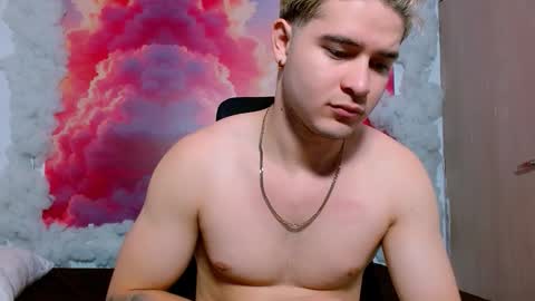 Alex online show from November 18, 2025, 7:07 pm