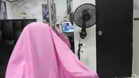 Snapshot of alicee_mature chatting on June 18, 2026, 7:51 pm alicee online show from June 18, 2026, 7:51 pm