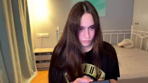 alicekollt online show from June 29, 2026, 8:31 pm