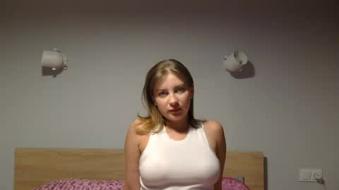 Snapshot of alina_007_007 chatting on June 22, 2026, 6:38 pm alina_007_007 online show from June 22, 2026, 6:38 pm