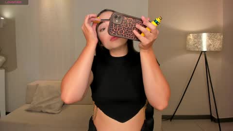 alinakravitz_ online show from May 23, 2026, 6:56 pm