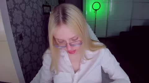 alinaocean online show from May 10, 2026, 8:30 am
