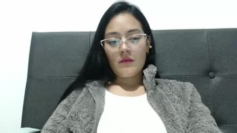 alisha_9997 online show from May 25, 2026, 4:51 am