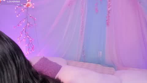 Mia online show from July 26, 2026, 9:11 pm