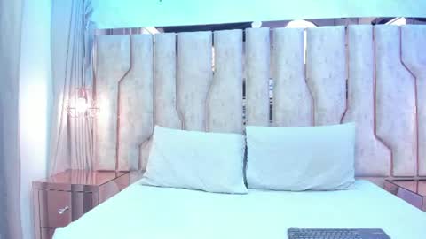 alisse_myers online show from July 29, 2026, 3:04 am