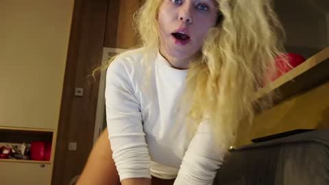 allissonhotbb online show from February 6, 2026, 8:56 pm