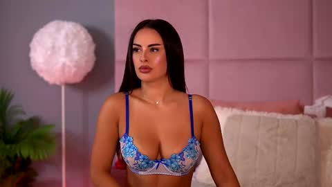 Emma online show from July 5, 2026, 4:19 am