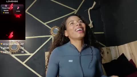 amara_vex online show from July 6, 2026, 3:03 pm