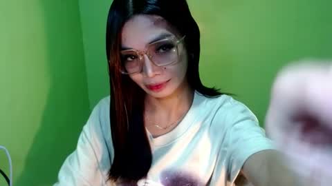 BELLA online show from July 12, 2026, 8:33 pm