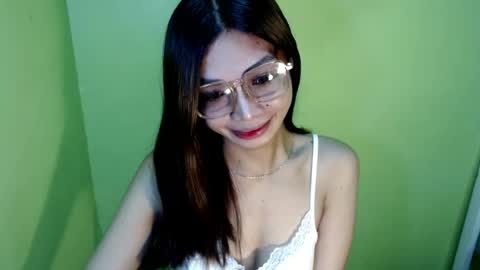 BELLA online show from July 15, 2026, 9:42 pm