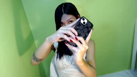BELLA online show from July 21, 2026, 11:40 pm