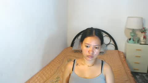 amazing_hazelnut online show from June 21, 2026, 10:51 am