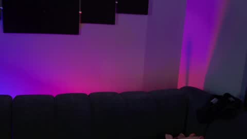 ambar_midnigth online show from June 6, 2026, 5:01 am