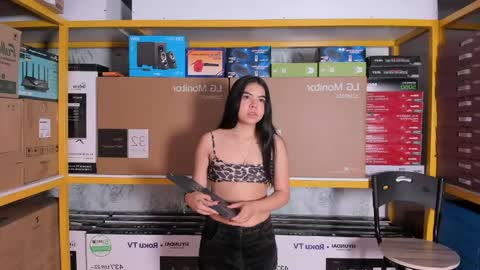 Ambarina  online show from May 16, 2026, 11:31 am