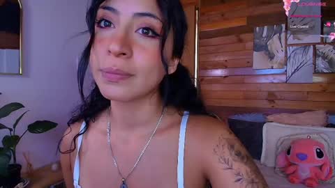 amber_curly online show from May 14, 2026, 7:31 pm