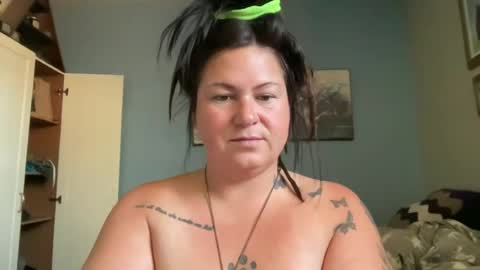 ambermoss7 online show from July 6, 2026, 5:04 pm