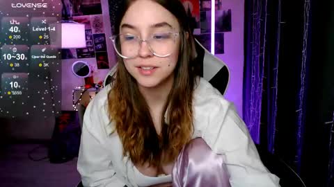 Amelia online show from May 1, 2026, 11:48 am