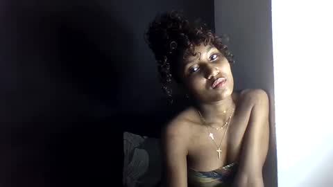 Snapshot of amelisy20005 chatting on April 21, 2026, 3:02 am amelisy20005 online show from April 21, 2026, 3:02 am