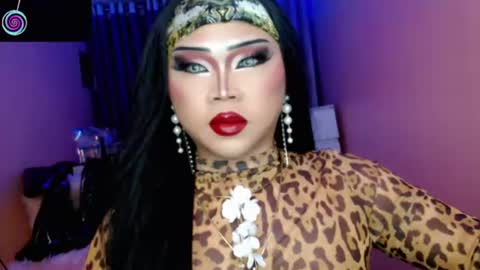 Snapshot of amiadoll chatting on July 28, 2026, 2:13 pm Queen Mireska online show from July 28, 2026, 2:13 pm