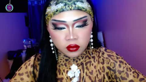 Snapshot of amiadoll chatting on July 28, 2026, 6:20 pm Queen Mireska online show from July 28, 2026, 6:20 pm