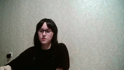 Amomira online show from July 17, 2026, 3:46 am