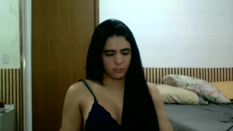 Snapshot of amputeeluna chatting on August 5, 2026, 1:52 am amputeeluna online show from August 5, 2026, 1:52 am