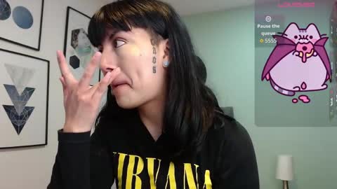 Amy 3 online show from May 11, 2026, 3:56 am