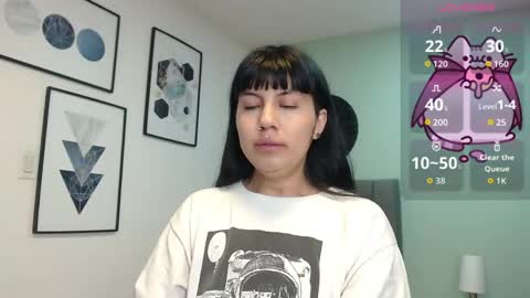 Amy 3 online show from May 21, 2026, 4:52 am