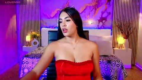 amyjohnsonn online show from August 6, 2026, 5:20 am