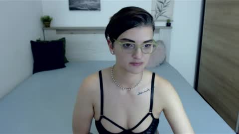 Hi there guys  My pleasure in your hands  pvt is open online show from July 21, 2026, 7:27 pm