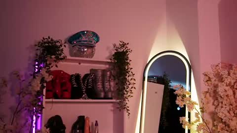AmyDiamond online show from July 8, 2026, 12:42 pm