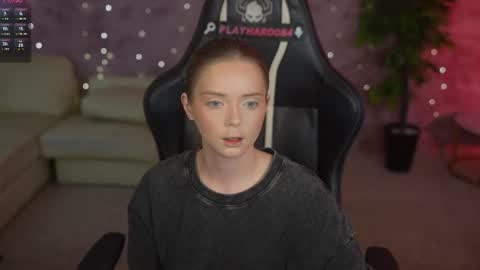 Snapshot of anabel054 chatting on July 19, 2026, 7:45 am Anabel Kira Zlata Kira Elice Lana Dominika Sofy Kaila Bridget online show from July 19, 2026, 7:45 am