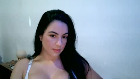 anabelenogueira1 online show from June 7, 2026, 8:34 pm
