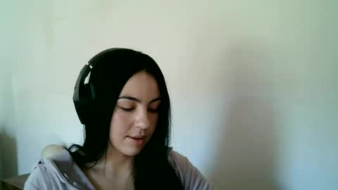 anabelenogueira1 online show from June 17, 2026, 5:25 pm