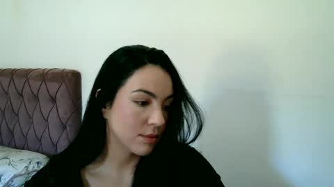anabelenogueira1 online show from June 18, 2026, 3:38 pm