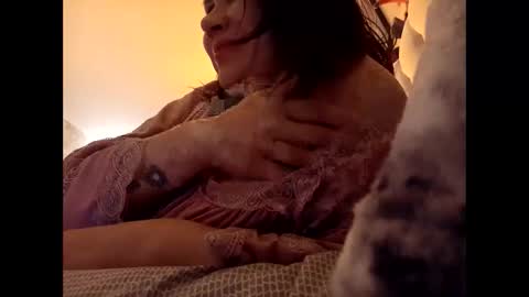 ANABELLOVEE online show from April 25, 2026, 5:10 am