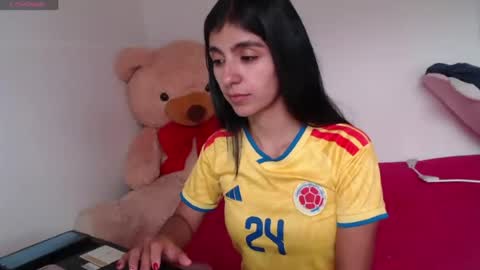 Anahi Browns online show from June 23, 2026, 7:56 pm
