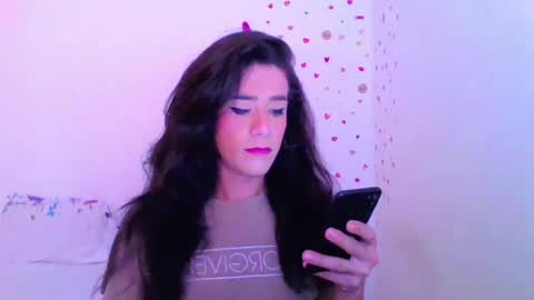 ANDREINA online show from June 17, 2026, 3:09 am