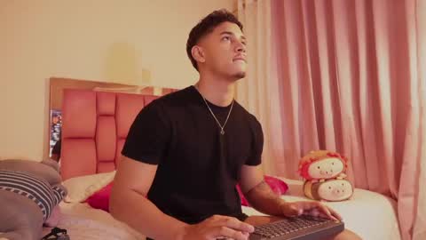 angel___sky online show from June 5, 2026, 1:17 pm