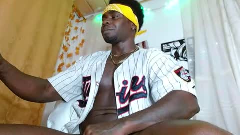 Snapshot of angel_bonbom chatting on July 20, 2026, 10:39 am tom 56 online show from July 20, 2026, 10:39 am