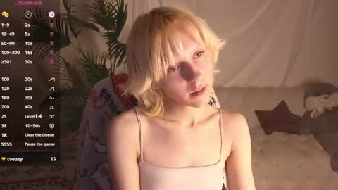 Snapshot of angel_kittie chatting on June 30, 2026, 9:43 am angel online show from June 30, 2026, 9:43 am