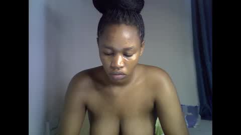 Snapshot of angel_mia5 chatting on June 10, 2026, 9:30 am angel_mia5 online show from June 10, 2026, 9:30 am
